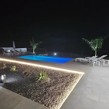 וילה Casa Laina - Piscina Climatizada