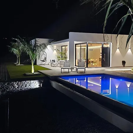 Casa Laina - Piscina Climatizada *