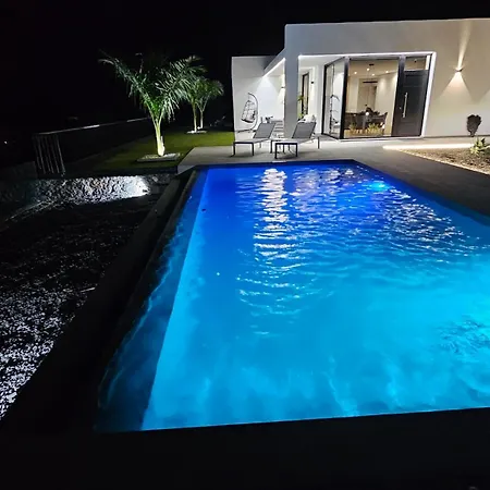 别墅 Casa Laina - Piscina Climatizada *